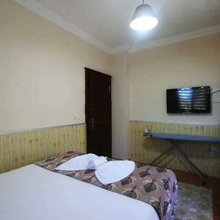 Jalal Vip Apart Hotel 2* 트라존